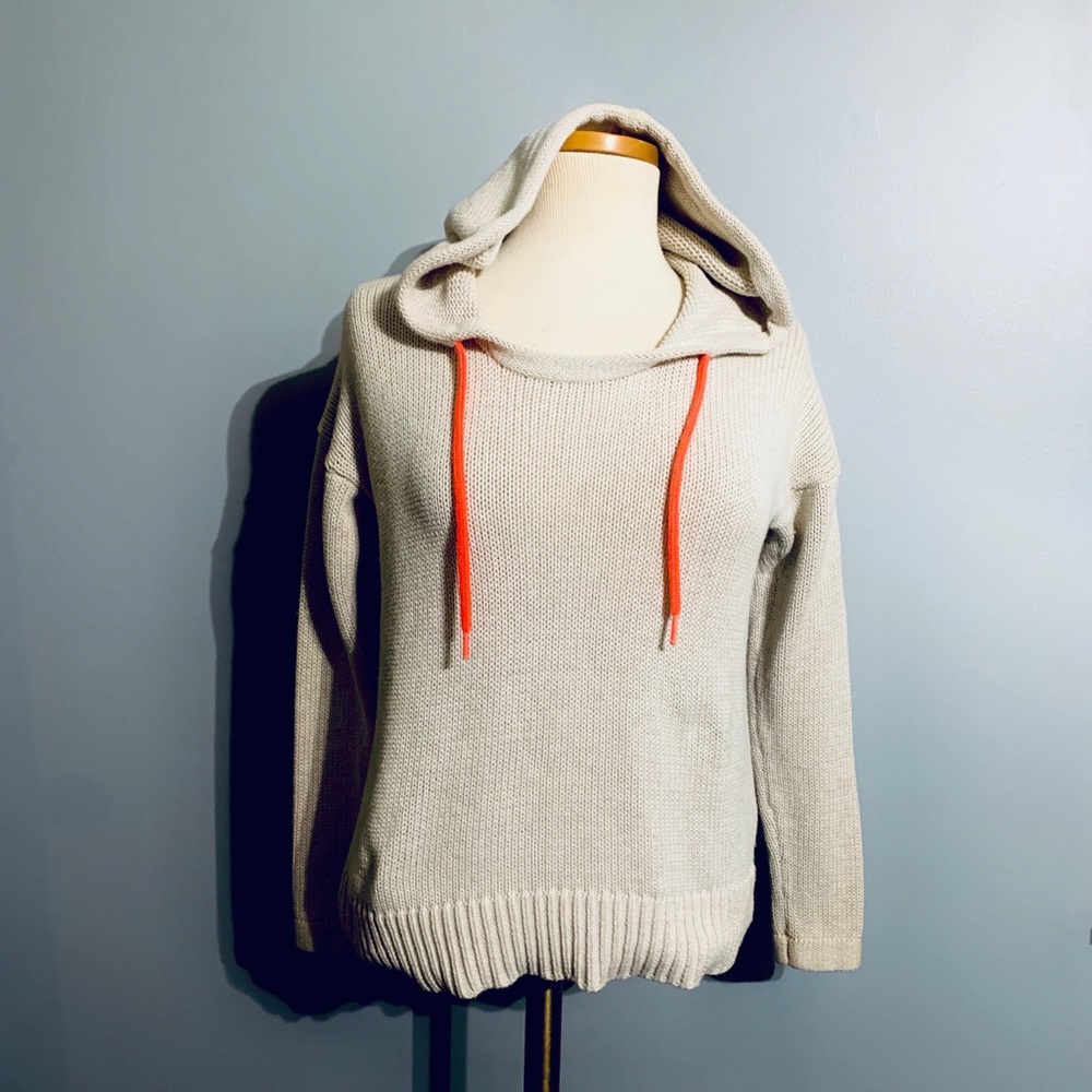 Fishbone pullover hoodie.